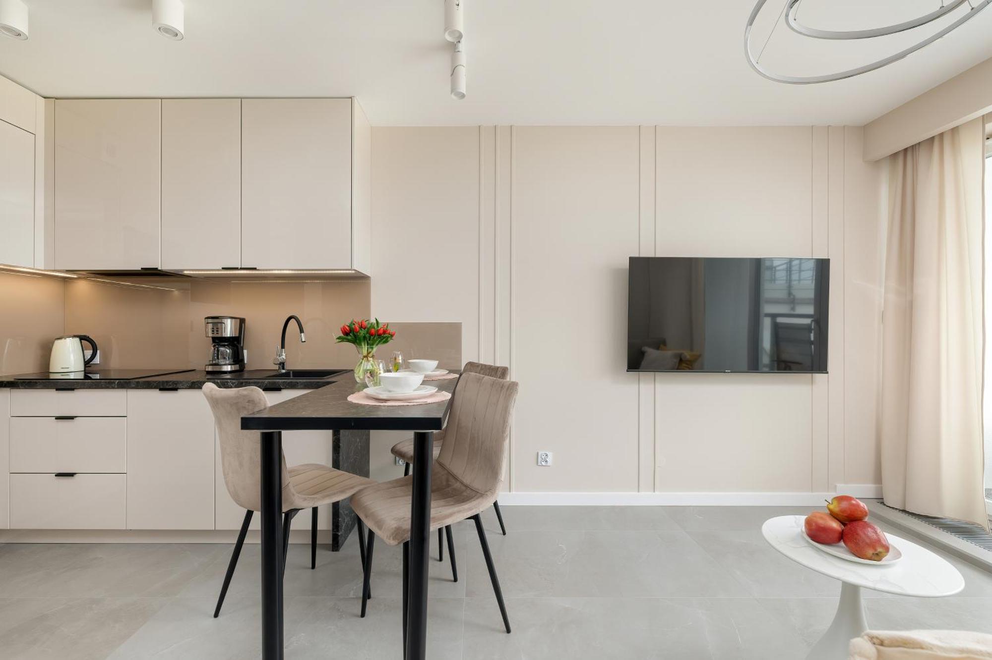 Sea View Porta Mare By Renters Prestige