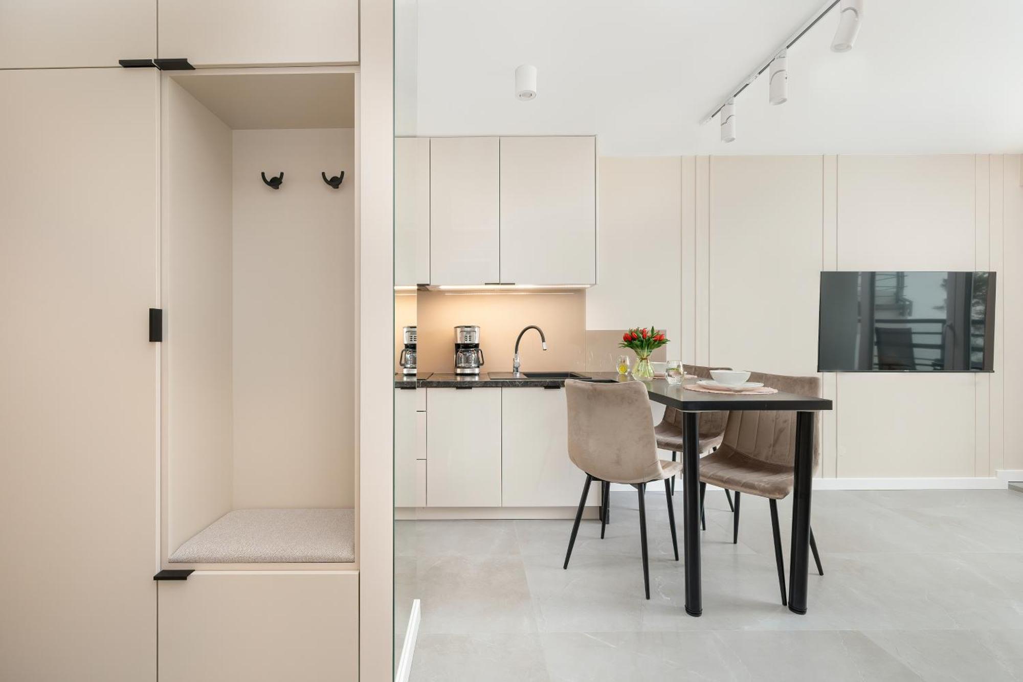 Sea View Porta Mare By Renters Prestige Apartment *
